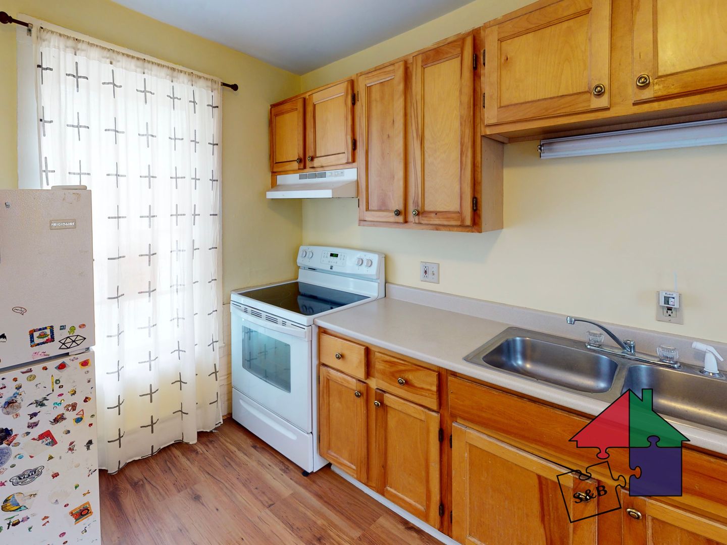 Montpelier Apartment: 267 Elm Street