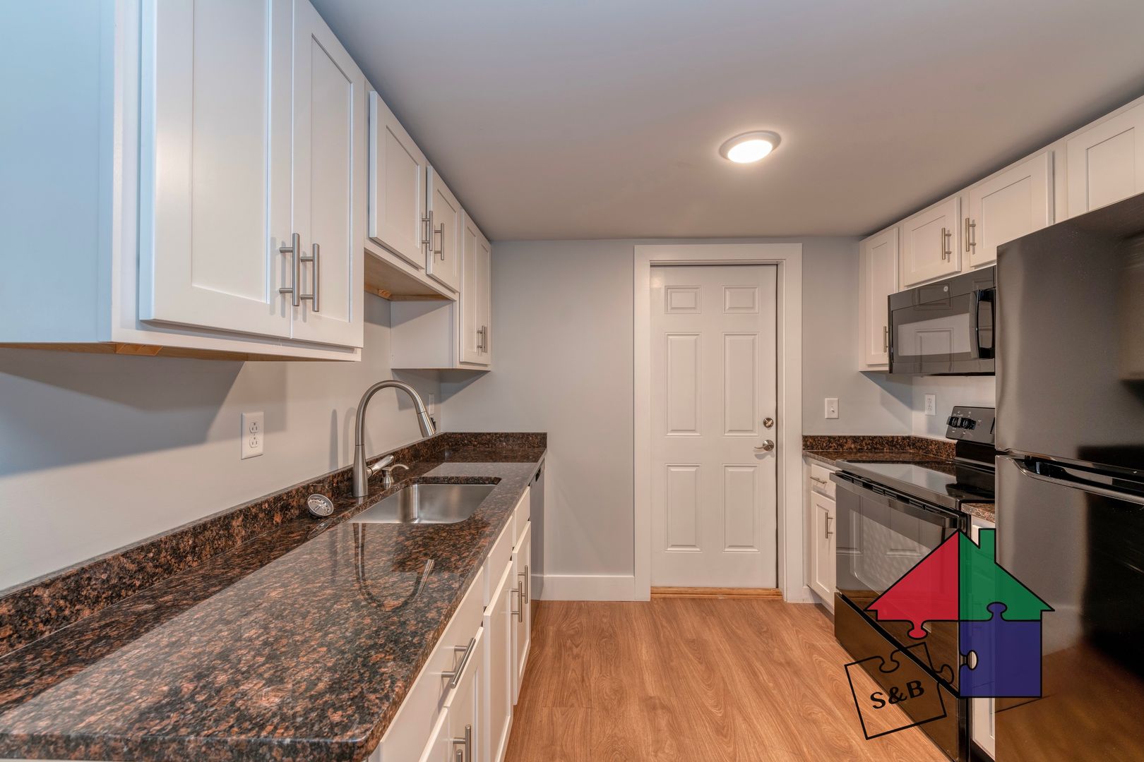 Burlington Apartment: 166 N. Winooski Ave