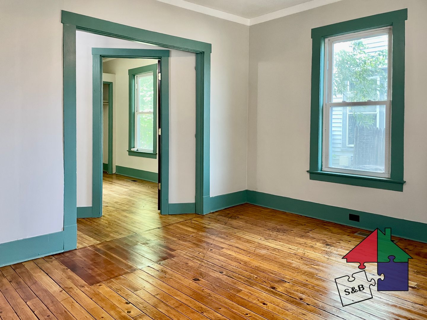 Montpelier Apartment: 125 River St