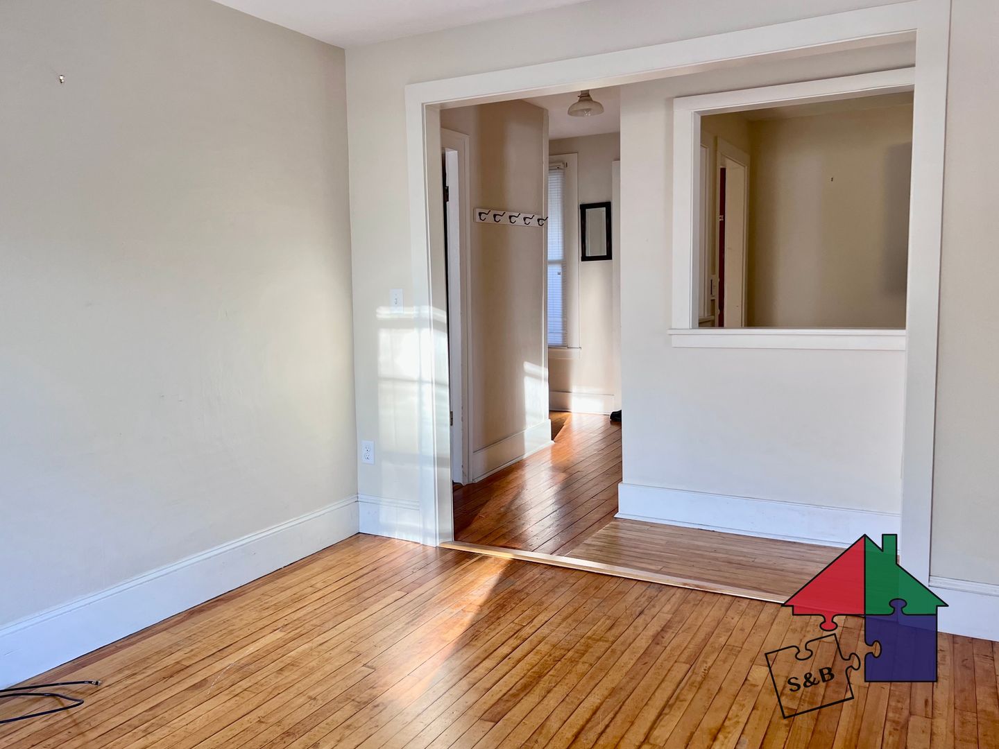 Montpelier Apartment: 153+155 Elm St