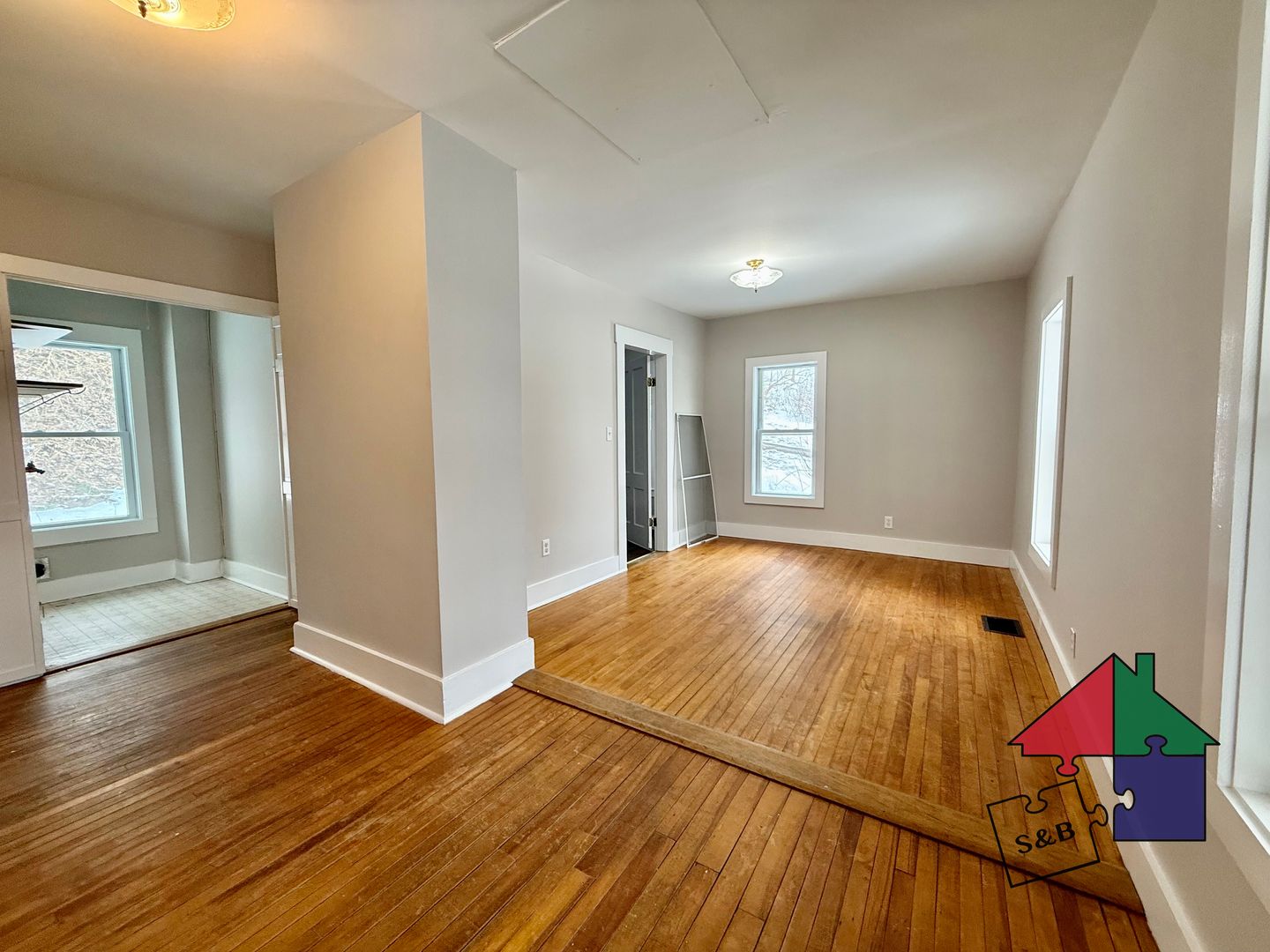 Barre Apartment: 32 Hall Street