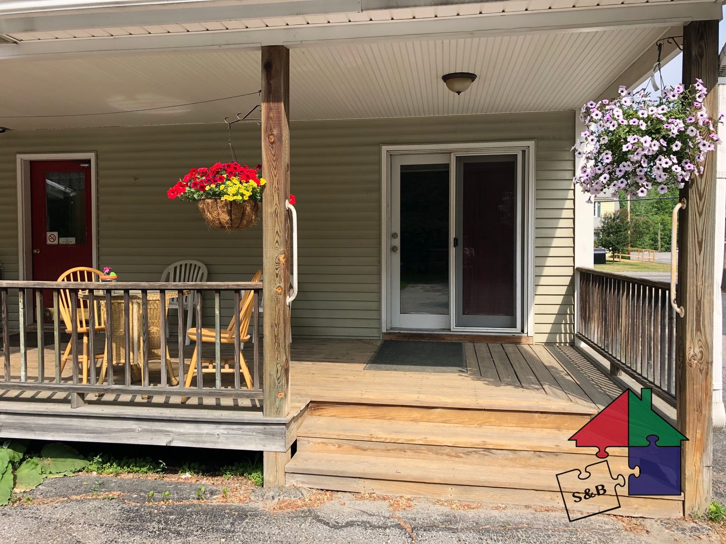 Barre Apartment: 390 South Barre Rd