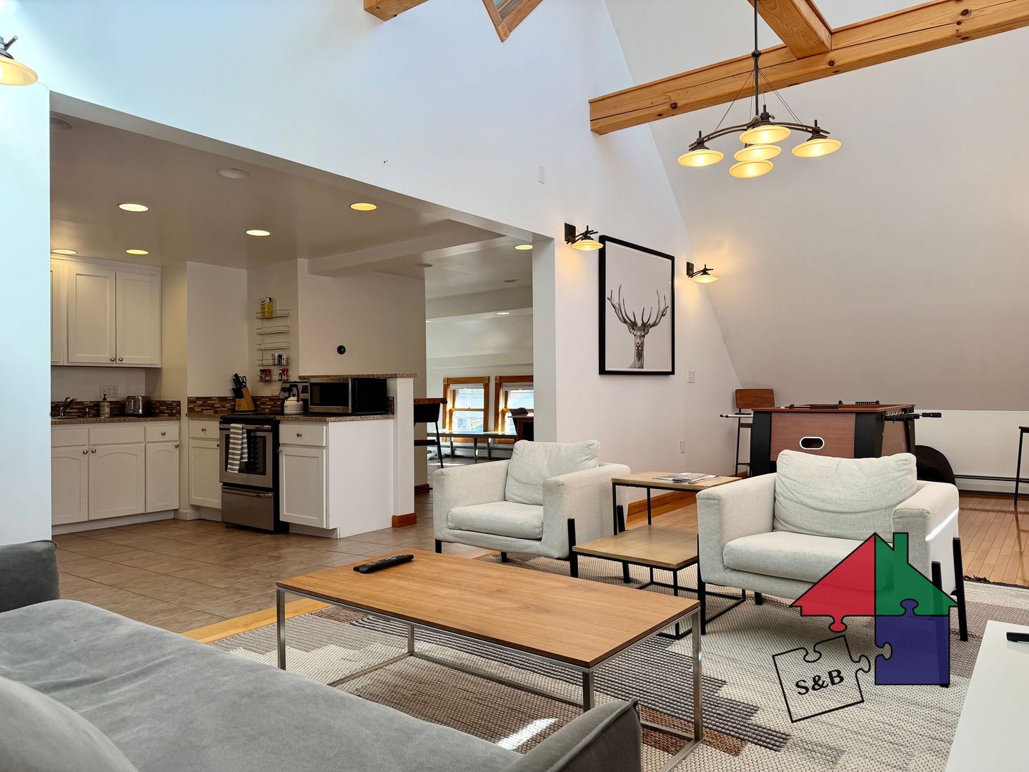 Stowe Apartment: 112 Main St