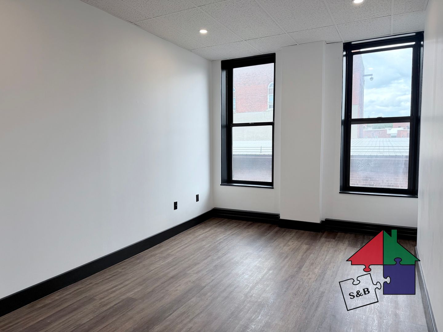 Barre Apartment: 162 North Main Street