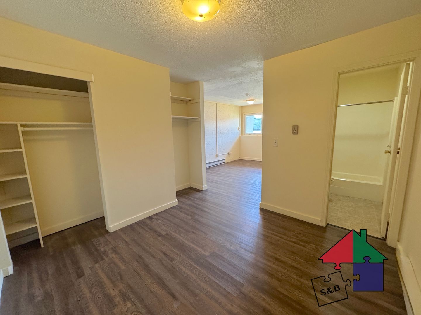 South Burlington Apartment: 833 Queen City Park Rd.