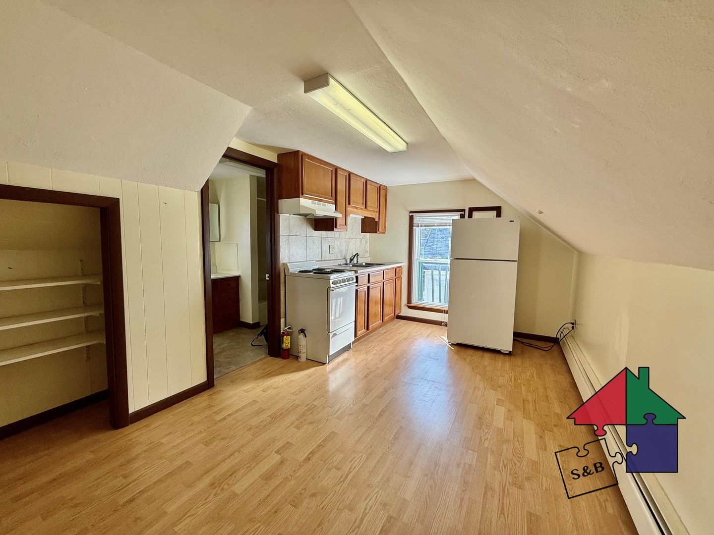 Barre Apartment: 63 Brook St.