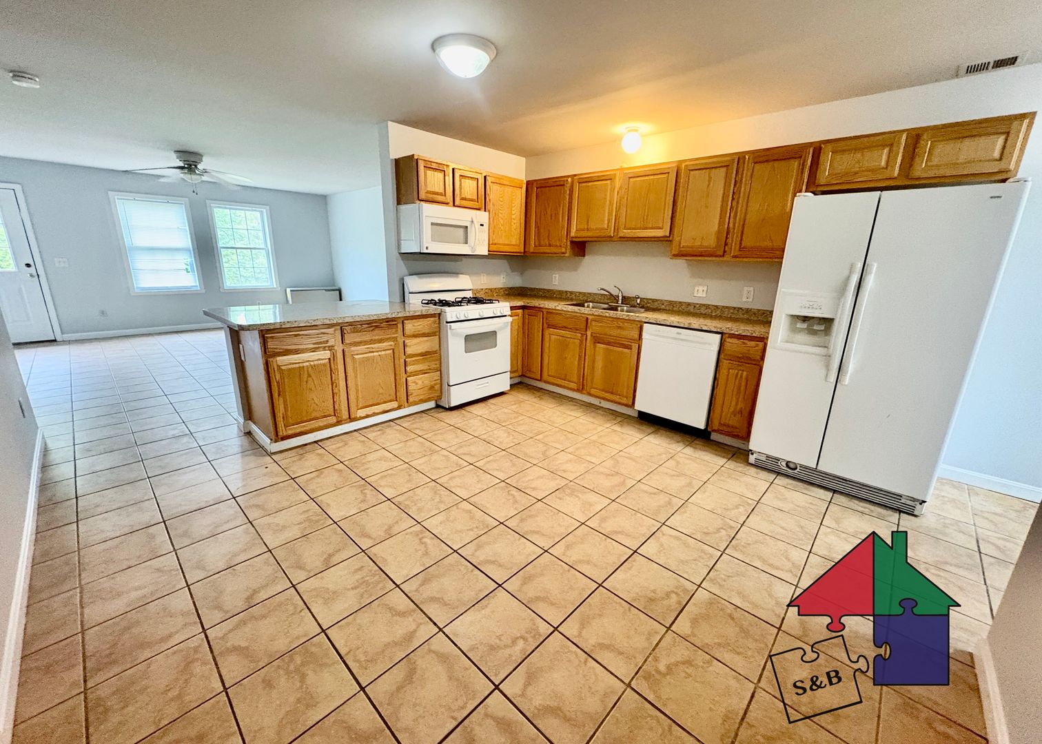 Milton Apartment: 368 US RT 7