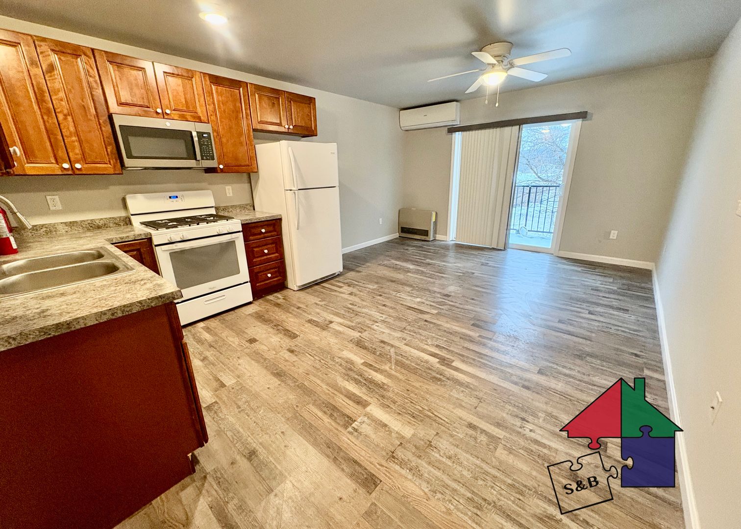 Milton Apartment: 444-452 US Rt 7 South