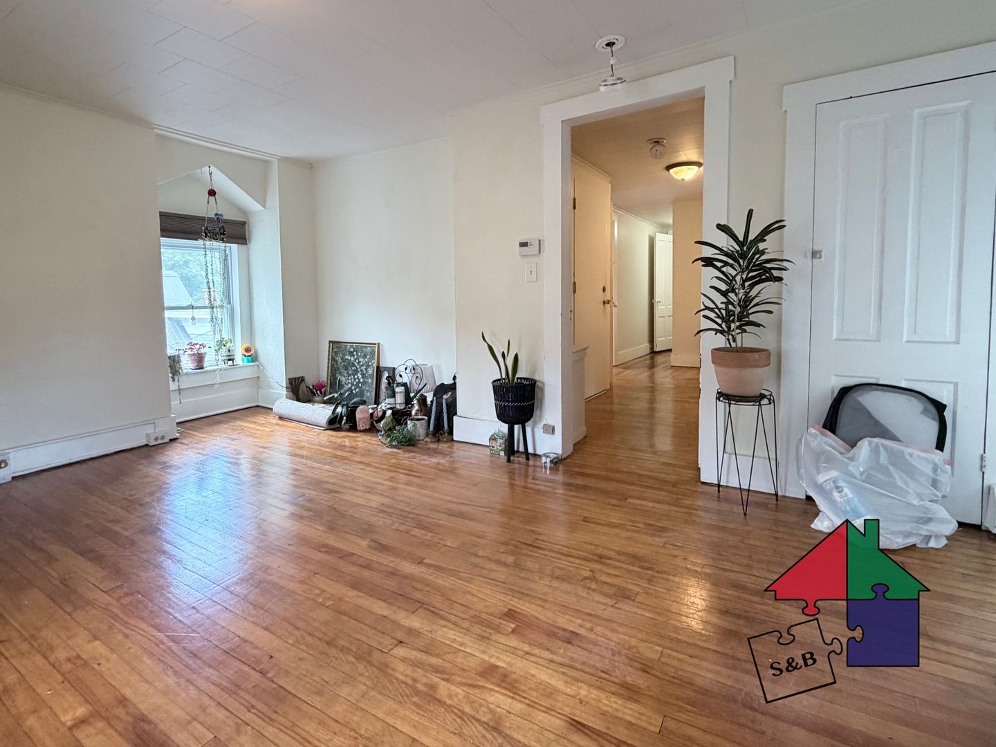 Montpelier Apartment: 7 Winter St.