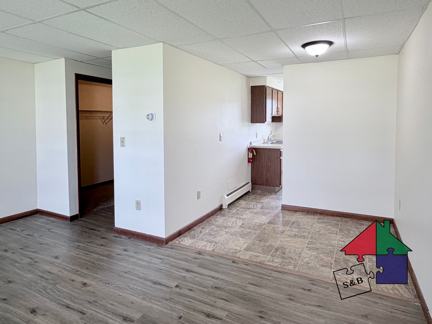 Barre Apartment: 111-113 Allen St