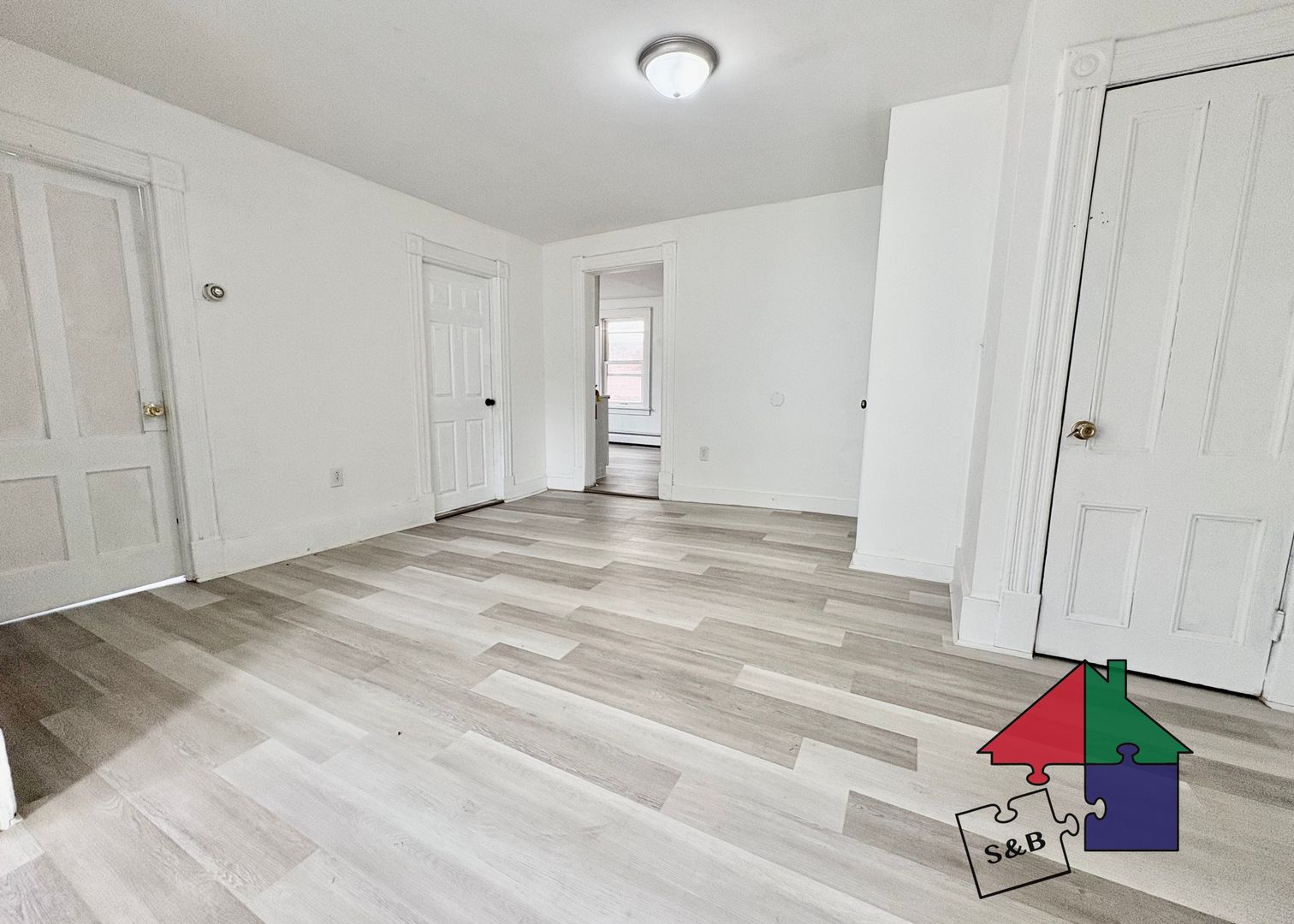 Winooski Apartment: 94 Malletts Bay Avenue