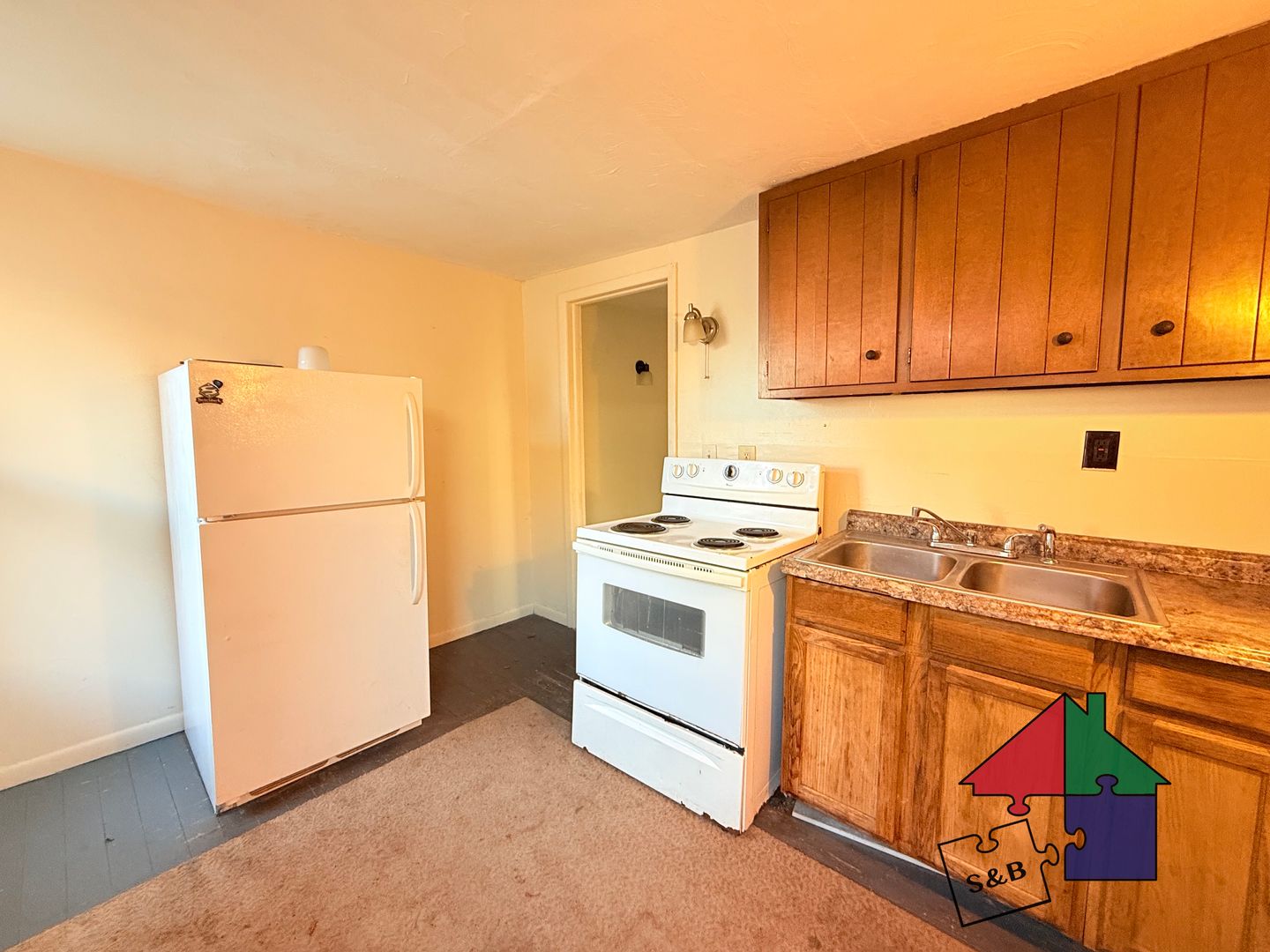 Winooski Apartment: 4 Weaver Lane