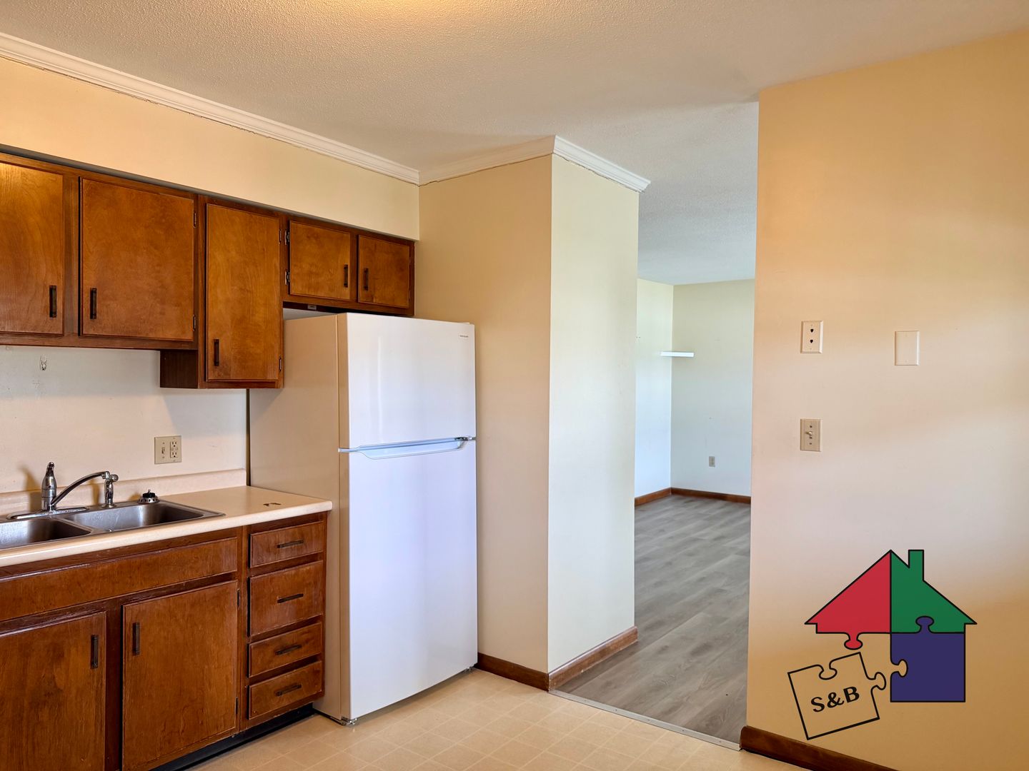 Barre Apartment: 111+113 Allen St