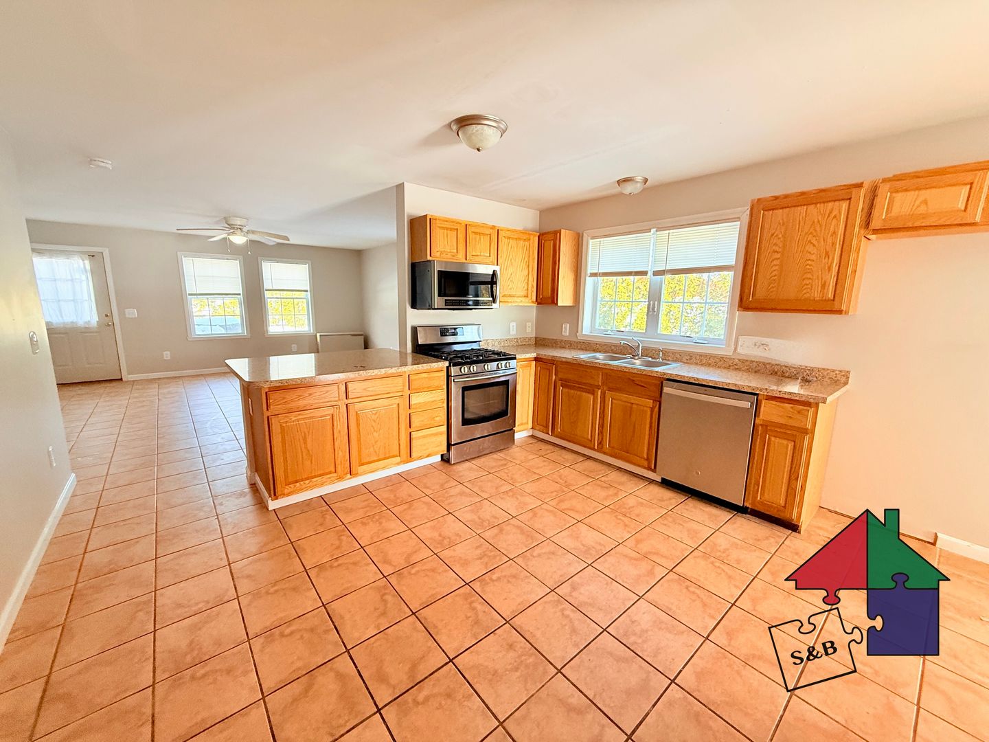 Milton Apartment: 368 US RT 7