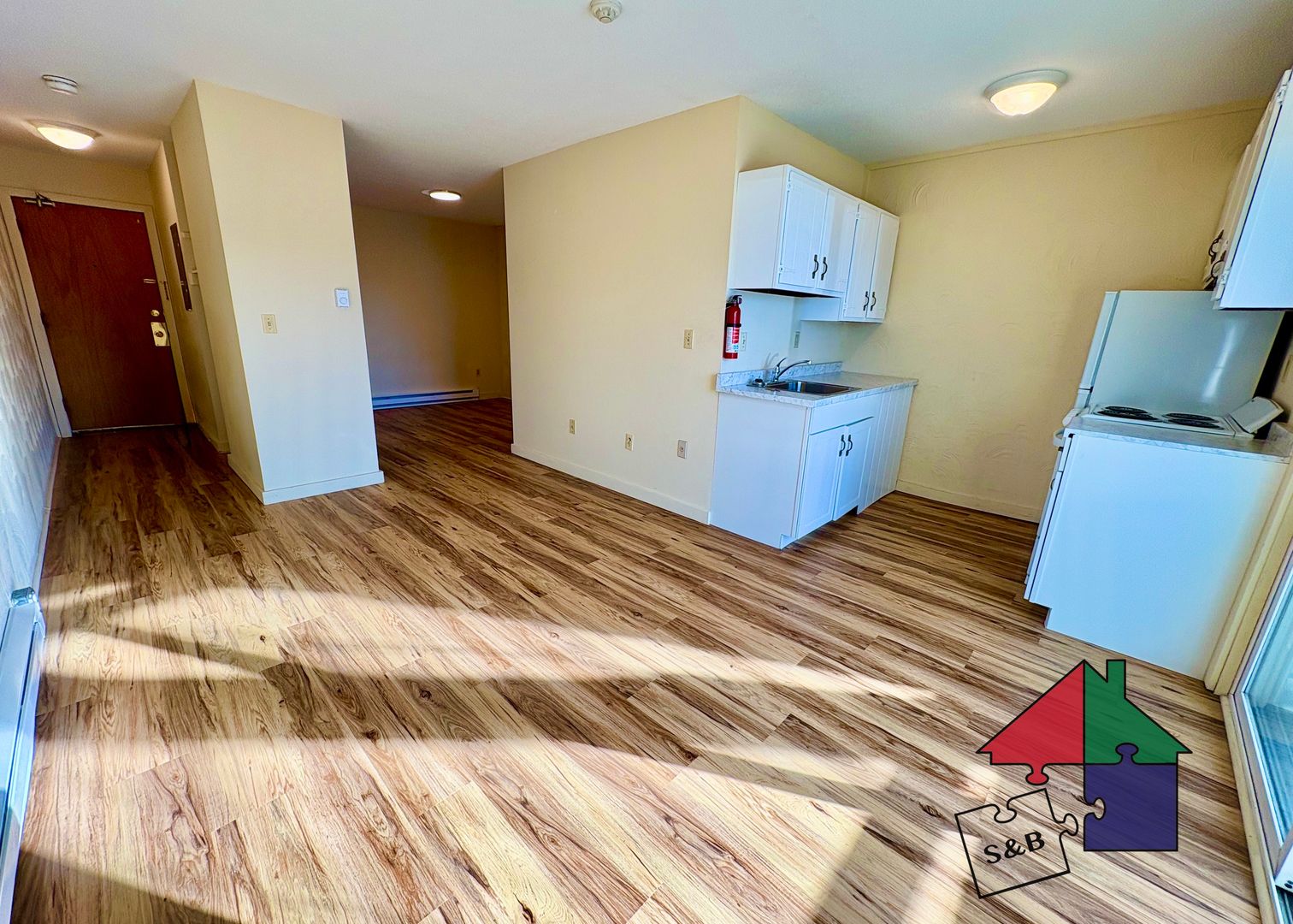 South Burlington Apartment: 833 Queen City Park Rd.