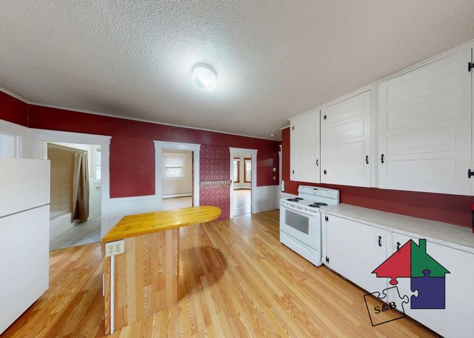 Northfield Apartment: 246 S. Main St.