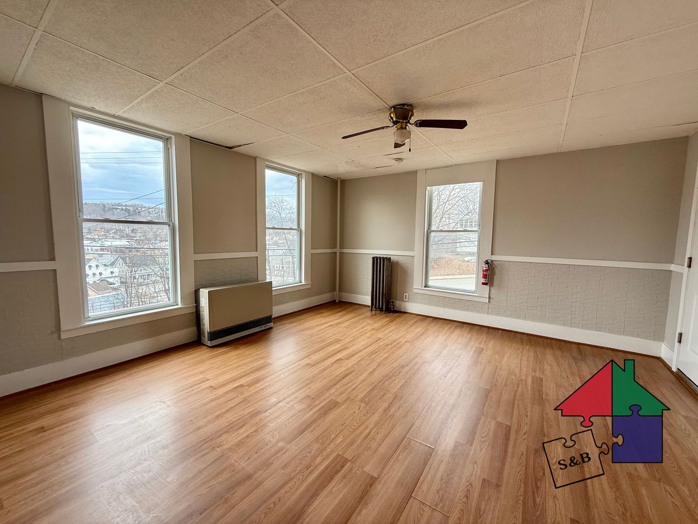 Barre Apartment: 35 Merchant St.