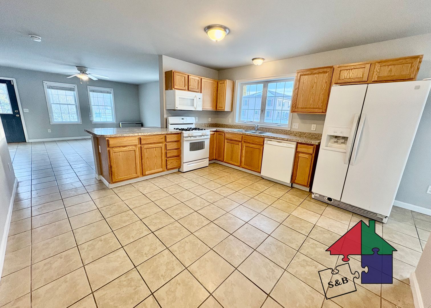 Milton Apartment: 368 US RT 7