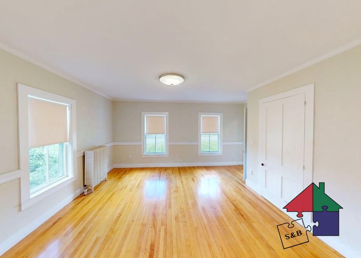 Barre Apartment: 123 Hill St.