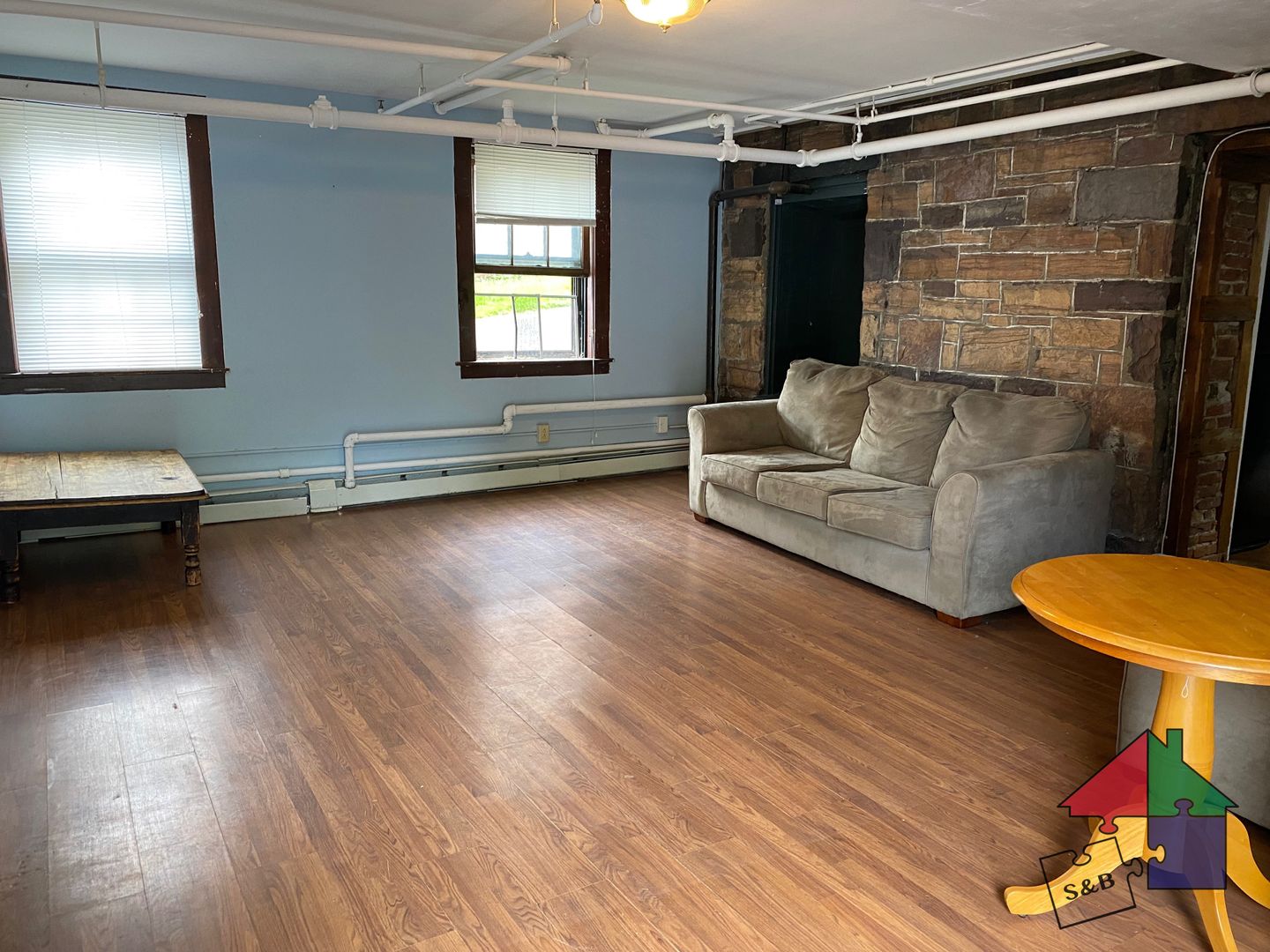 Burlington Apartment: 217 South Union Street