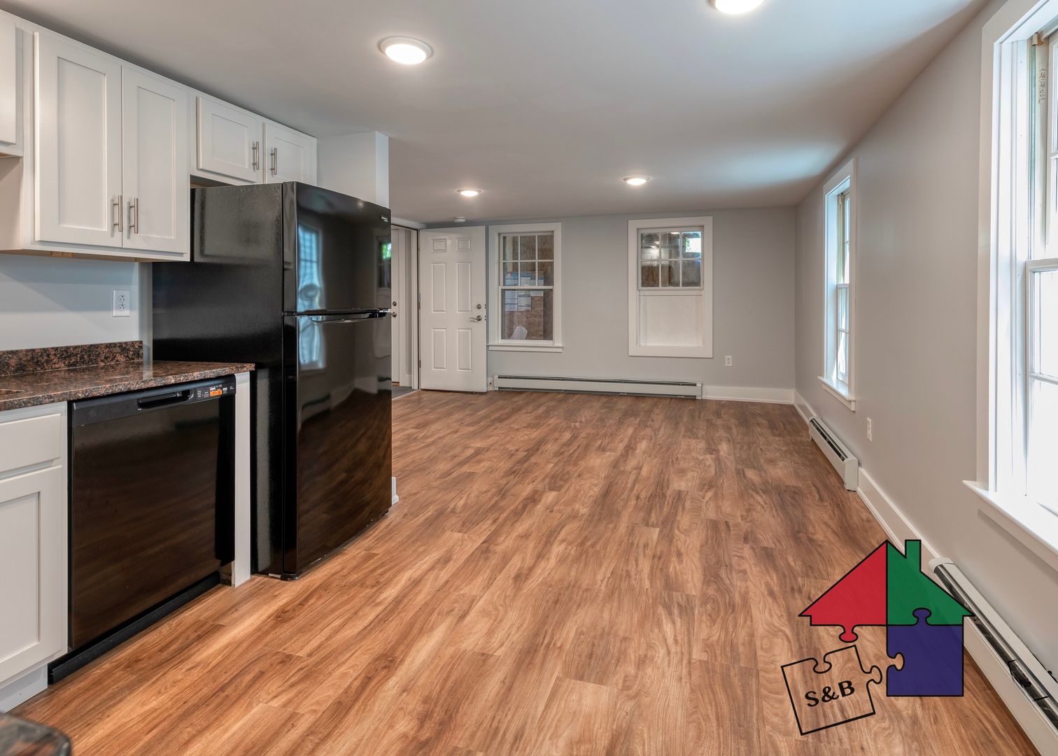 Burlington Apartment: 166 N. Winooski Ave