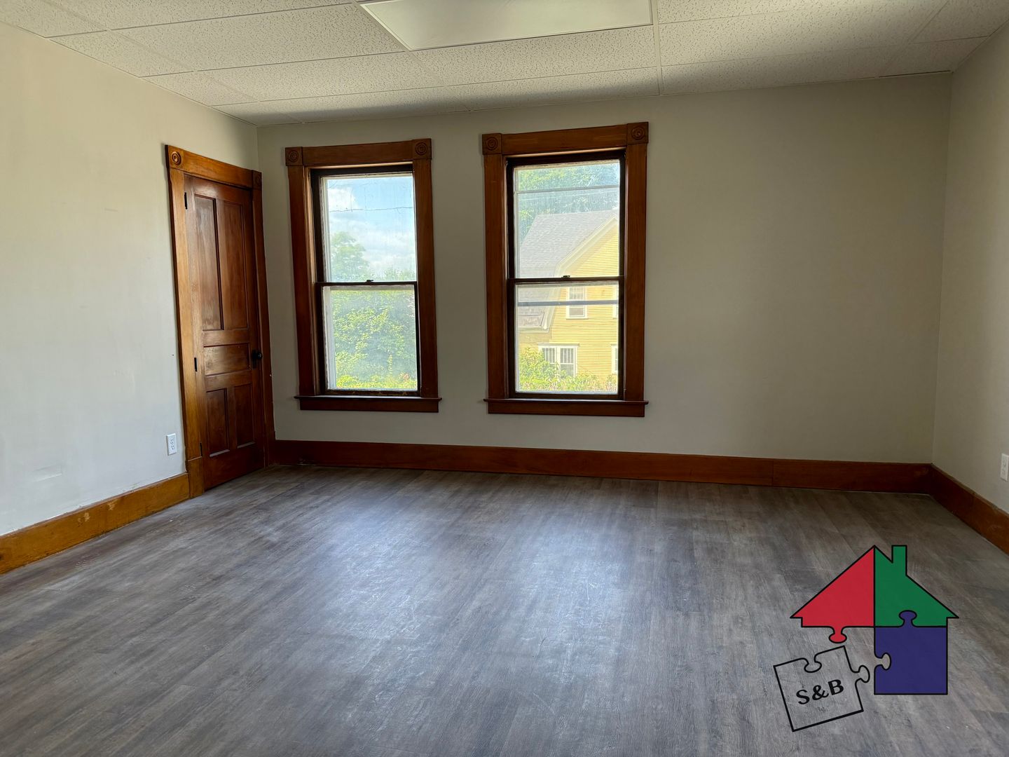 Barre Apartment: 63 Hill St