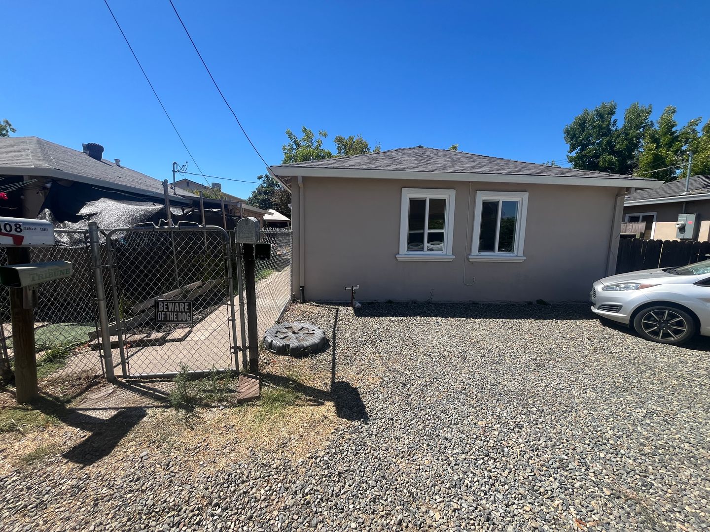 Roseville House: 406 Niles Ave.