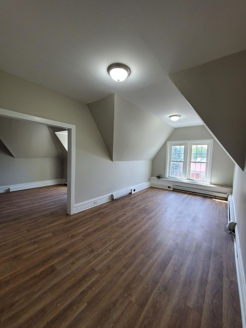 Watsonstown Apartment: 300 Pennsylvania Ave