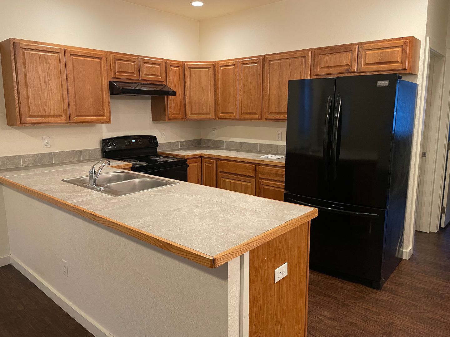 Moscow Apartment: 320 S Asbury St.