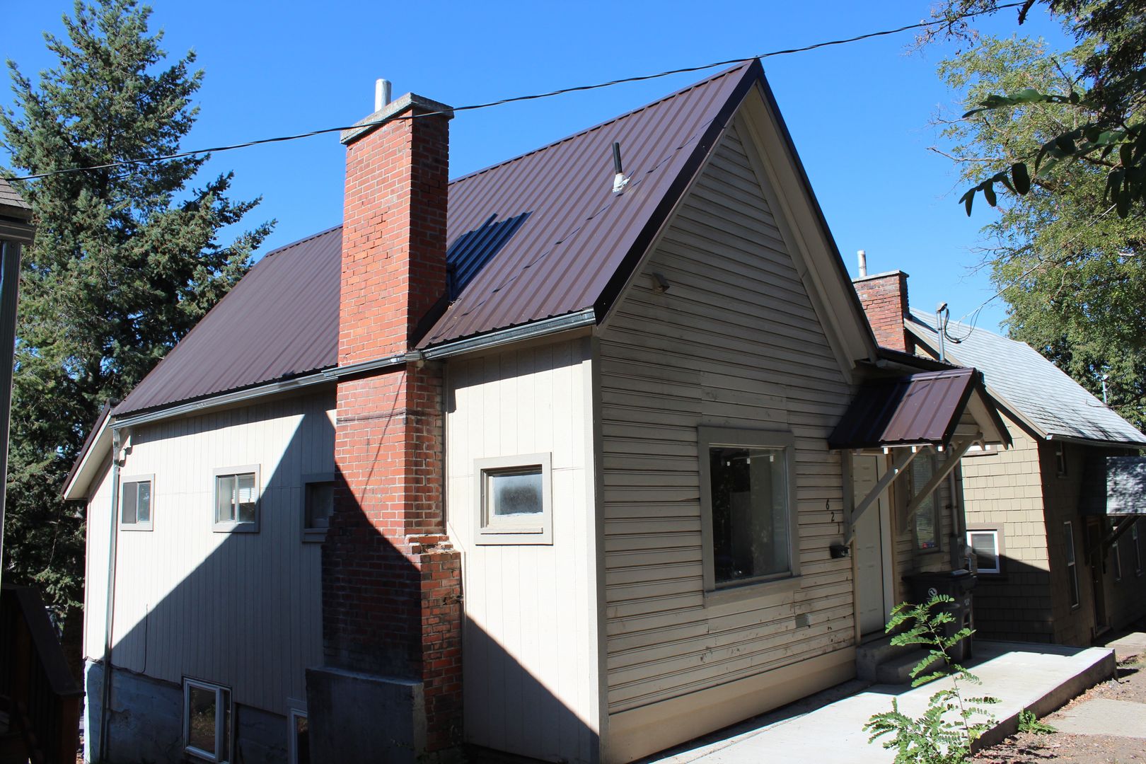 Moscow Apartment: 621 S Jefferson St.