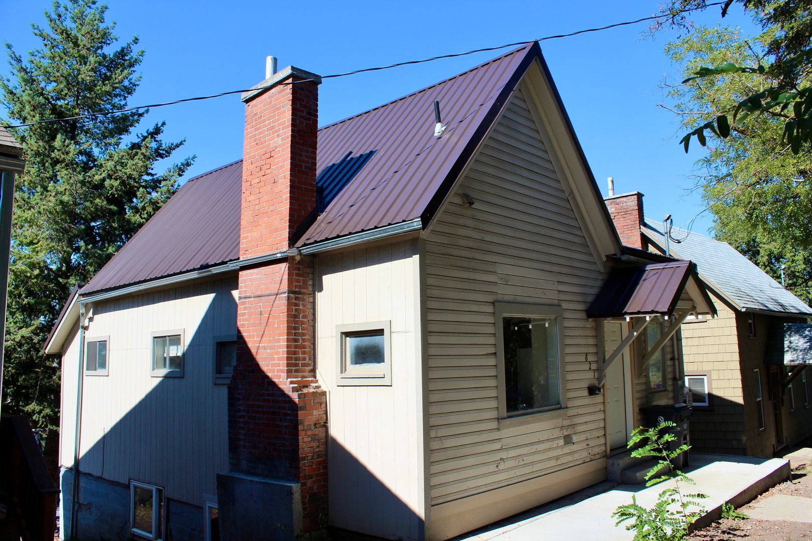 Moscow Apartment: 621 S Jefferson St.