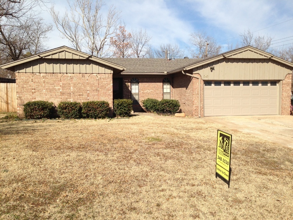 Norman House: 343 Woodcrest Drive
