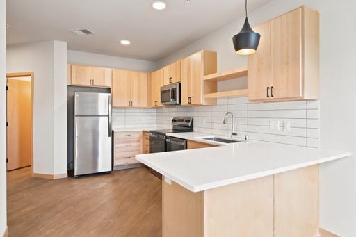 D1 Floor Plan - 1 Bedroom - Westside – photo 1