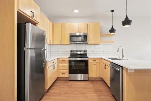 B1 Floor Plan - 1 Bedroom - Westside – photo 1