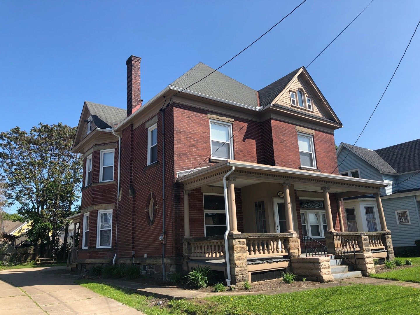 Erie Apartment: 2967 Peach Street