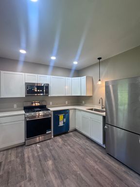 Fully Remodeled 3 bedroom 2 bath SFH for Rent – photo 1