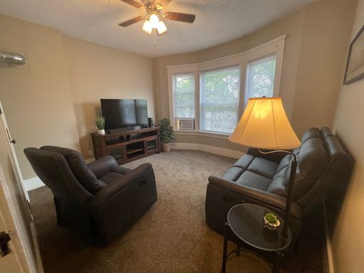 All utilities included with this St Vincent 2 bedroom! – photo 1