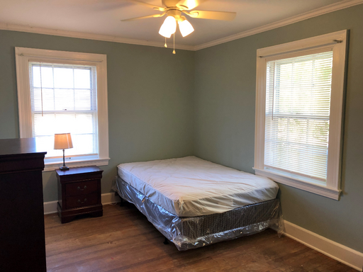 {Flexible Lease} Beautiful colonial adjacent to St. Vincent Healthcare – photo 1