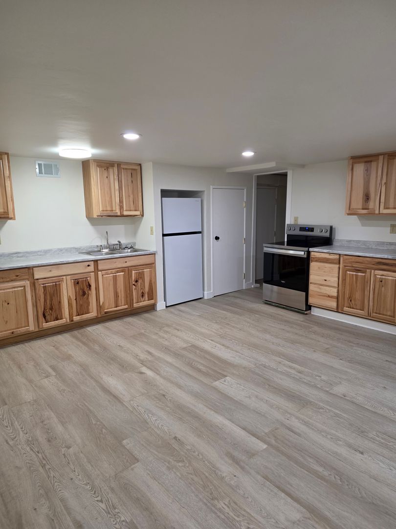 Bozeman Apartment: 16 N 9th Ave