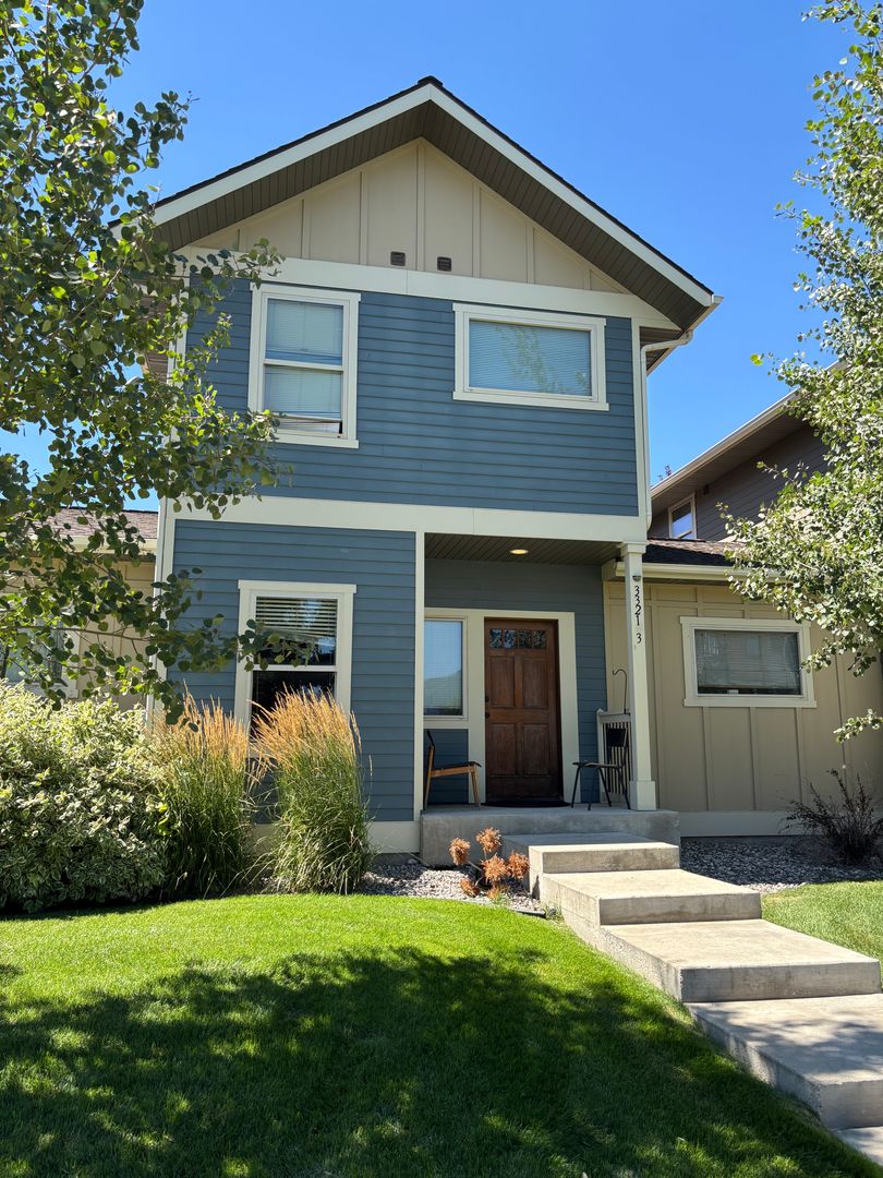 Bozeman House: 3321 N 27th Ave