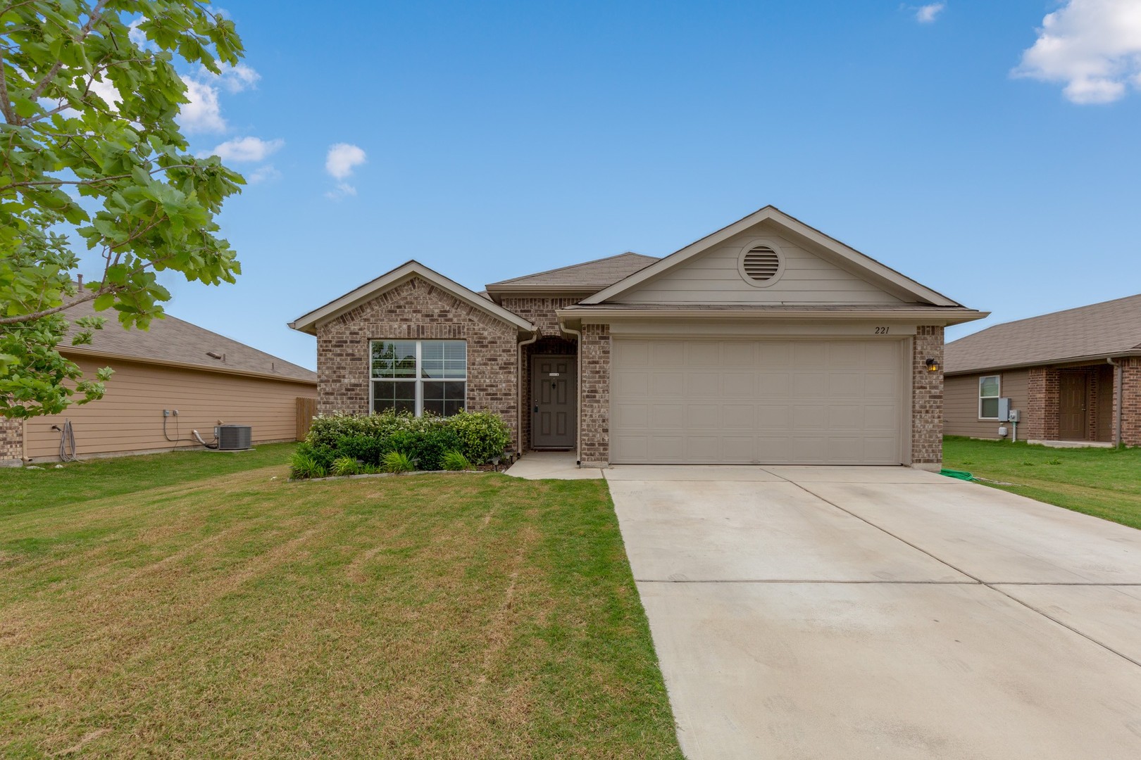 Kyle House: 221 Alpha