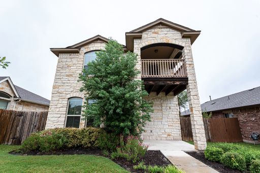 4BR / 2.5BA Home in Round Rock – Covered Porch, Private Balcony & 2-Car Garage – photo 1