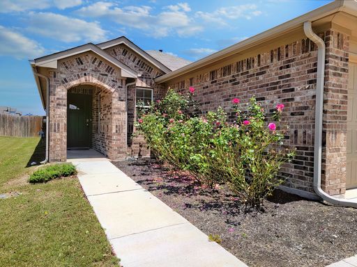 Spacious 3 Bed / 2 Bath Corner Lot Home in Georgetown, TX 78626 – photo 1
