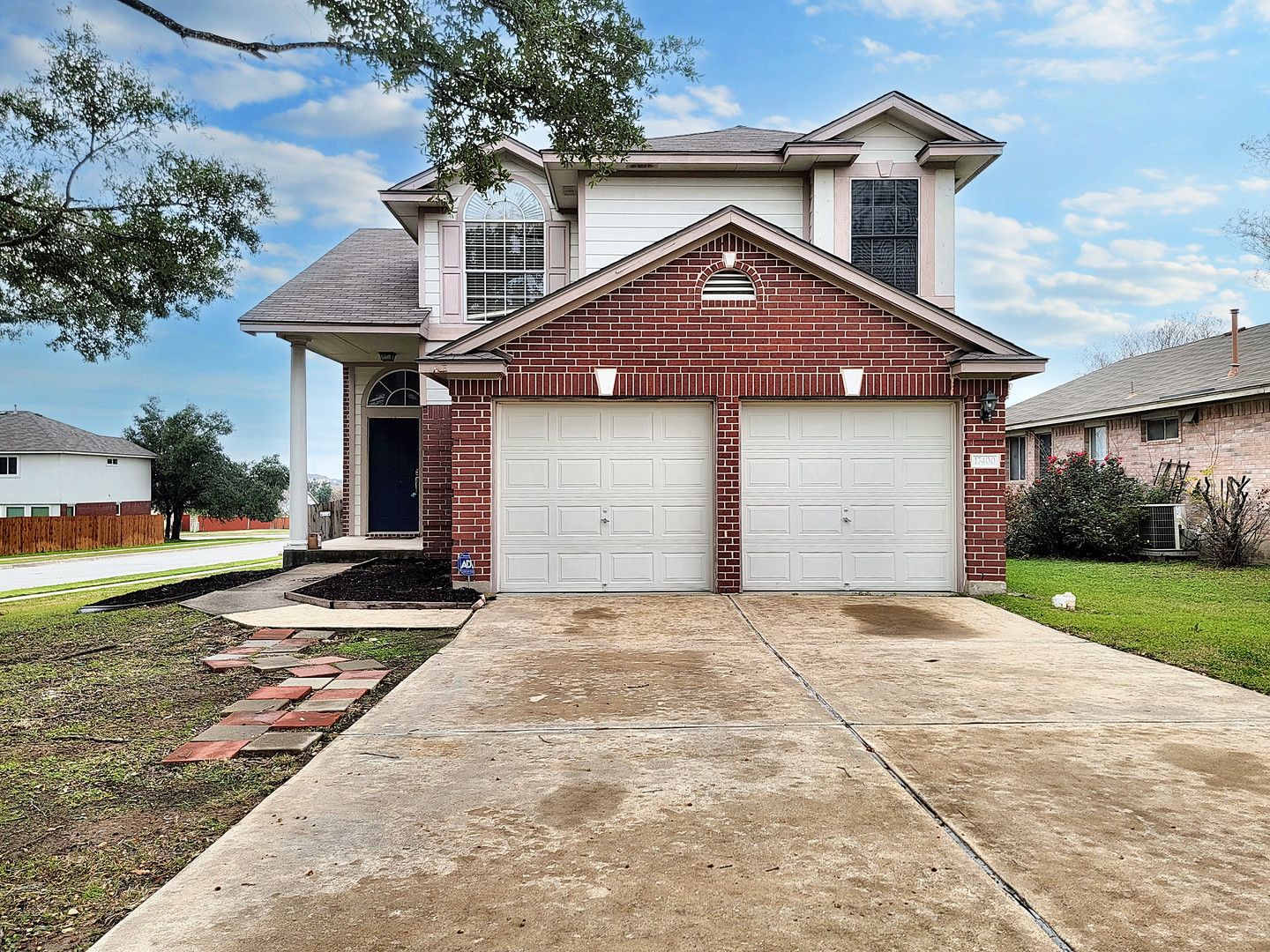 Round Rock House: 17400 Valentine Dr