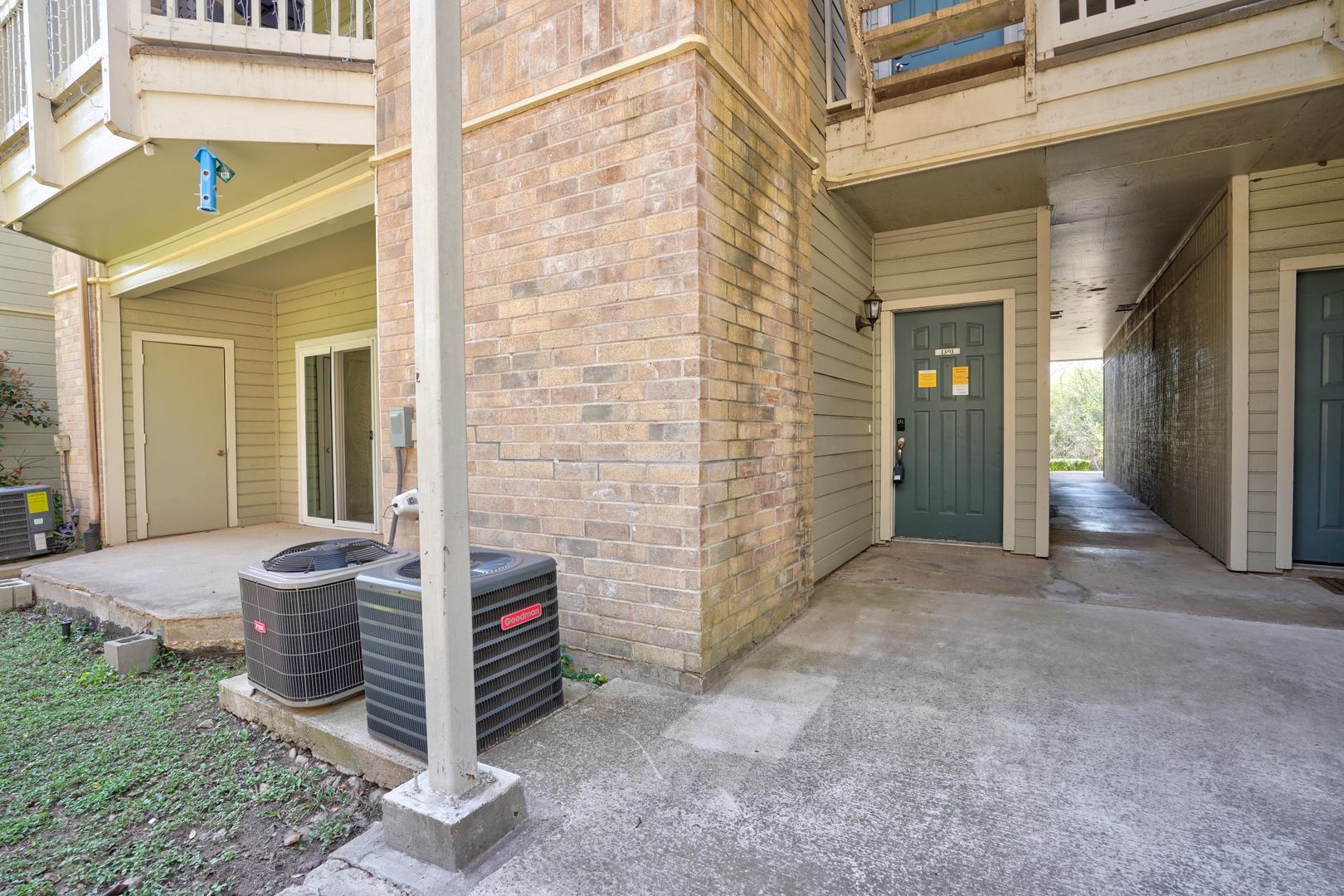 Austin House: 2450 Wickersham Lane #1303