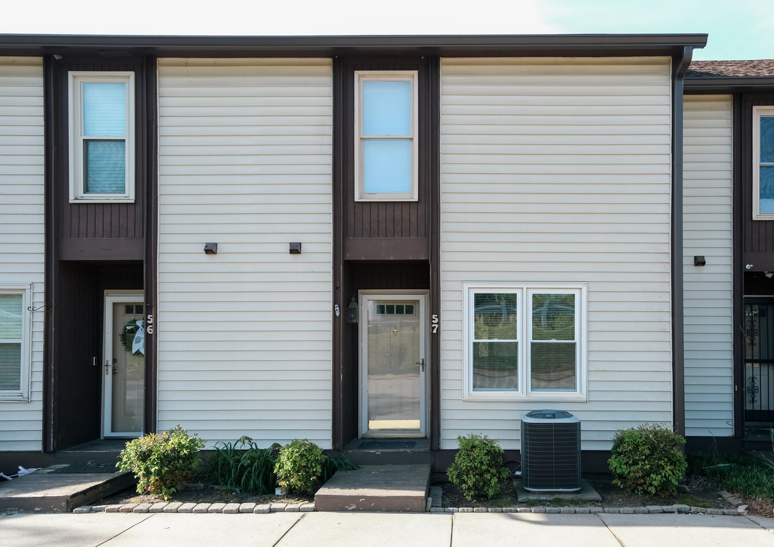 Simpsonville House: 3210 Bethel Road