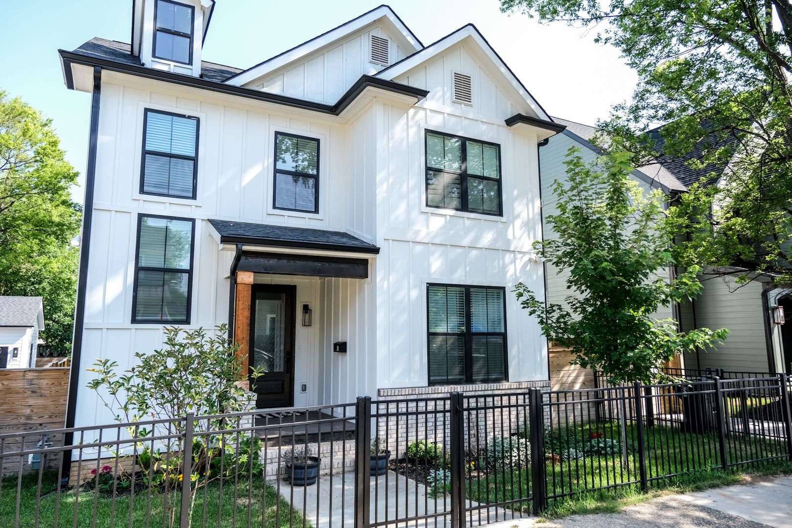 Greenville House: 9 Stall Street