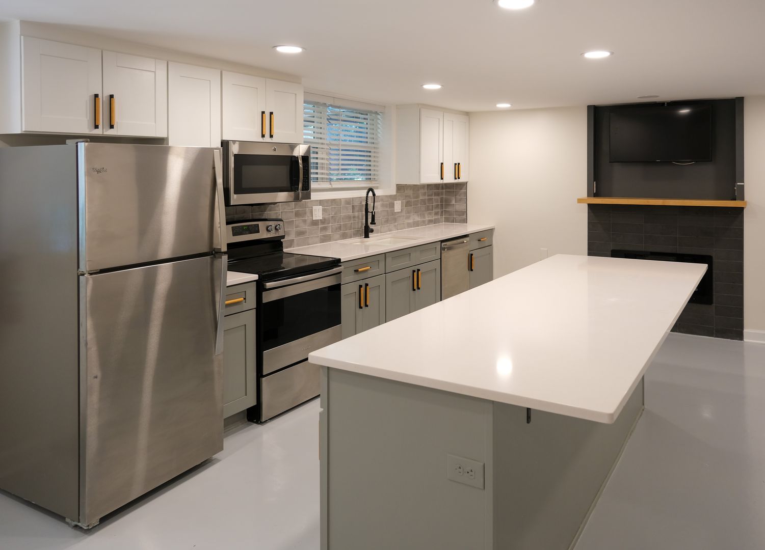 Greenville Apartment: 27 Swanson Court