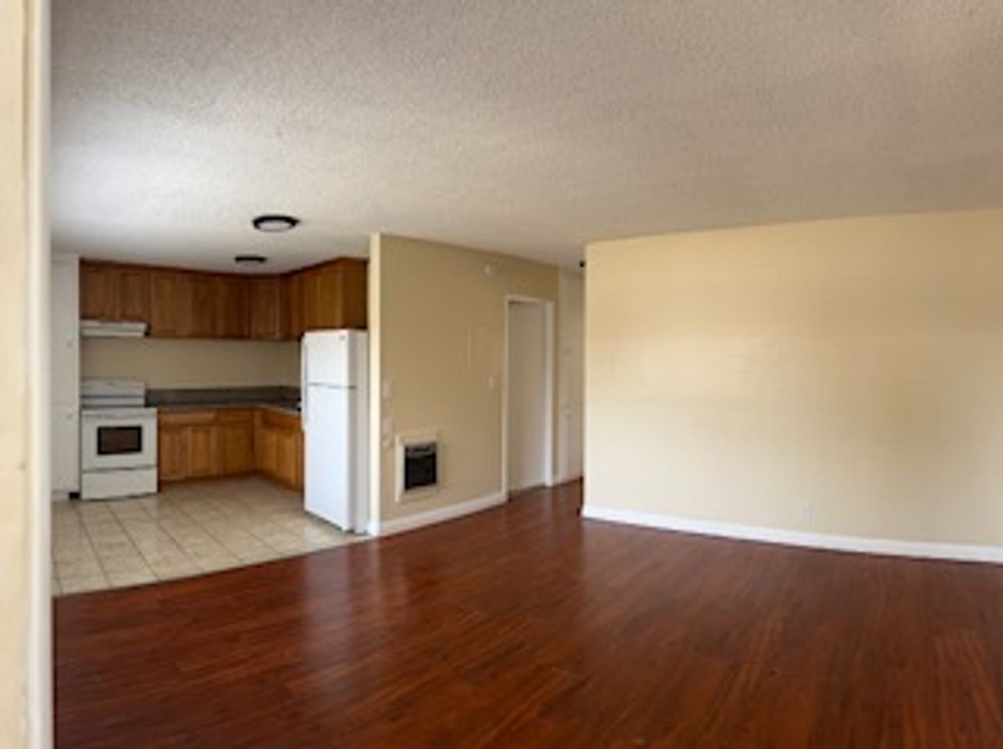 Alhambra Apartment: 3104-3208 W Ramona Rd