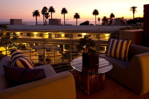 Luxury, Modern, 2-Bedroom 2-Bath Penthouse with Amazing Ocean Views from Private Rooftop Deck – photo 1